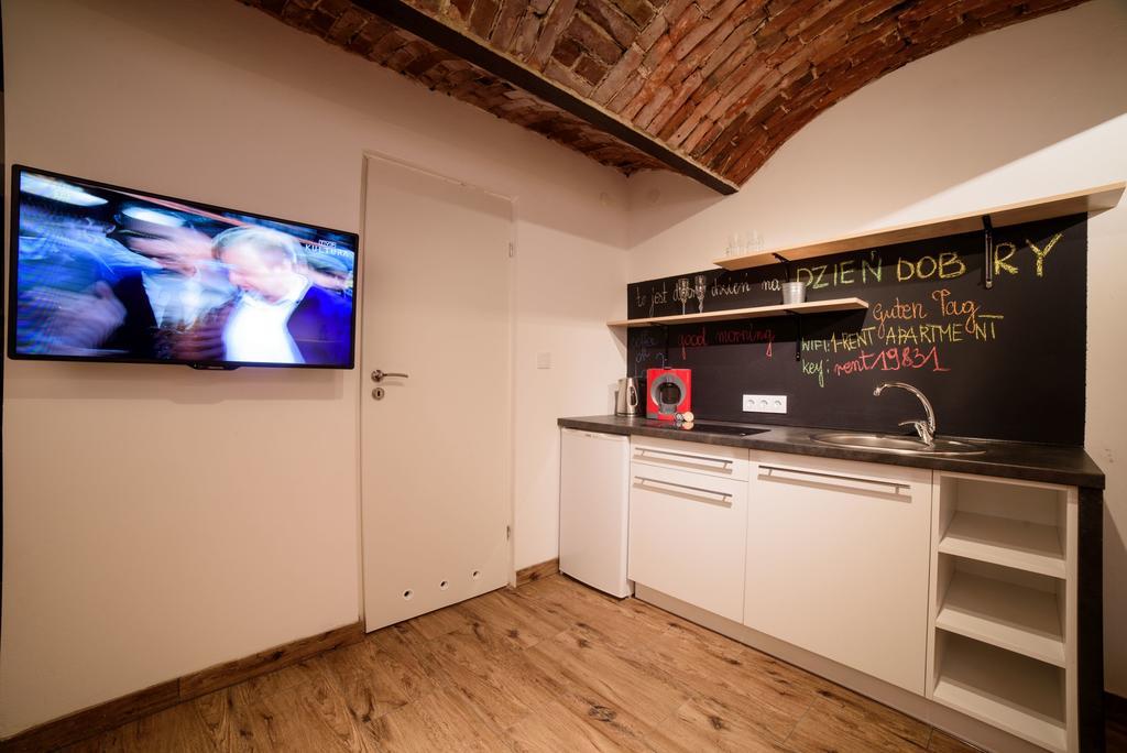 Cracow Rent Apartments: Spacious Stays Near Main Square Krakow Exterior photo
