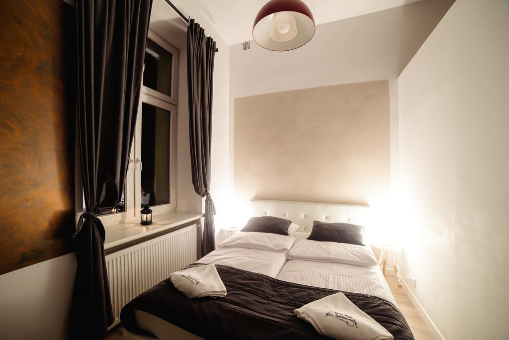 Cracow Rent Apartments: Spacious Stays Near Main Square Krakow Exterior photo