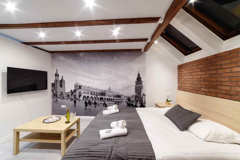 Cracow Rent Apartments: Spacious Stays Near Main Square Krakow Exterior photo