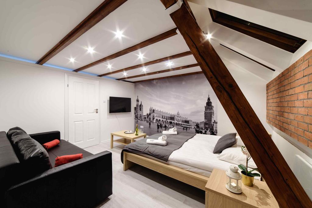 Cracow Rent Apartments: Spacious Stays Near Main Square Krakow Exterior photo