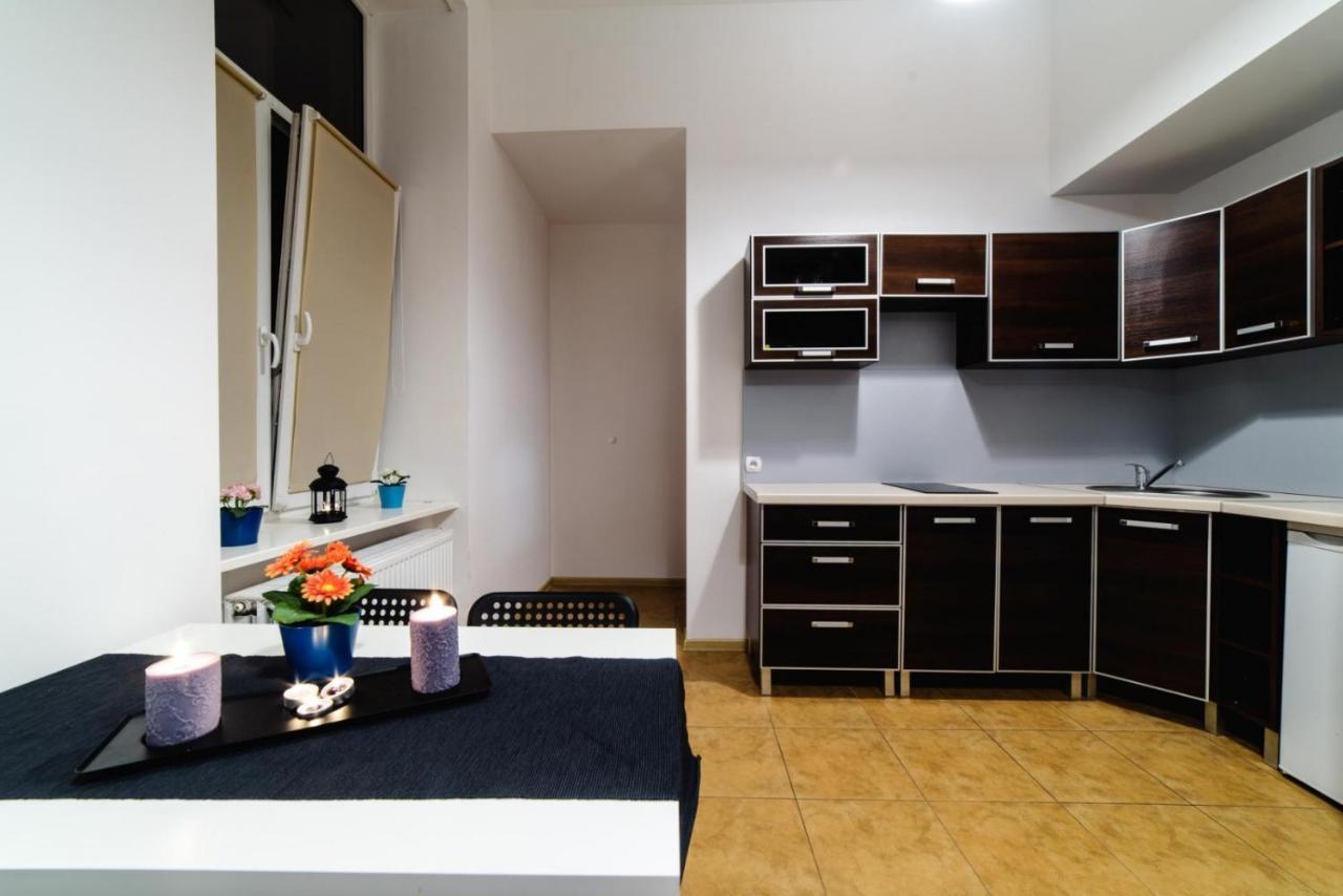 Cracow Rent Apartments: Spacious Stays Near Main Square Krakow Exterior photo